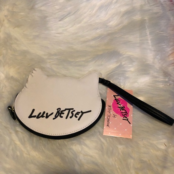 betsey johnson reindeer wristlet - Picture 3 of 4